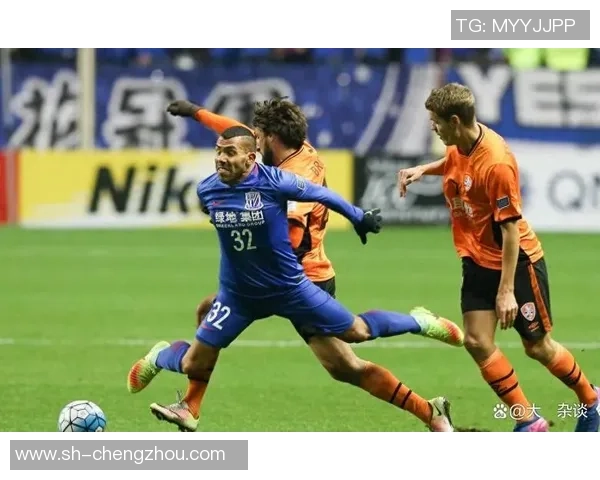 鲁能与申花激战正酣比赛结果揭晓引发球迷热议 鲁能与申花激战正酣比赛结果揭晓引发球迷热议