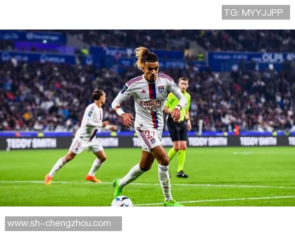 2009年与2010年皇马对阵里昂的精彩回顾与分析