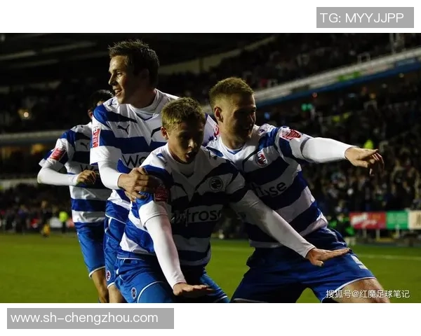 028雷丁与女王巡游的激烈对决展现足球魅力与团队精神 028雷丁与女王巡游的激烈对决展现足球魅力与团队精神